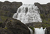 Fjallfoss im Regen